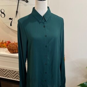 Elegant Forest Green Button-Down Shirt